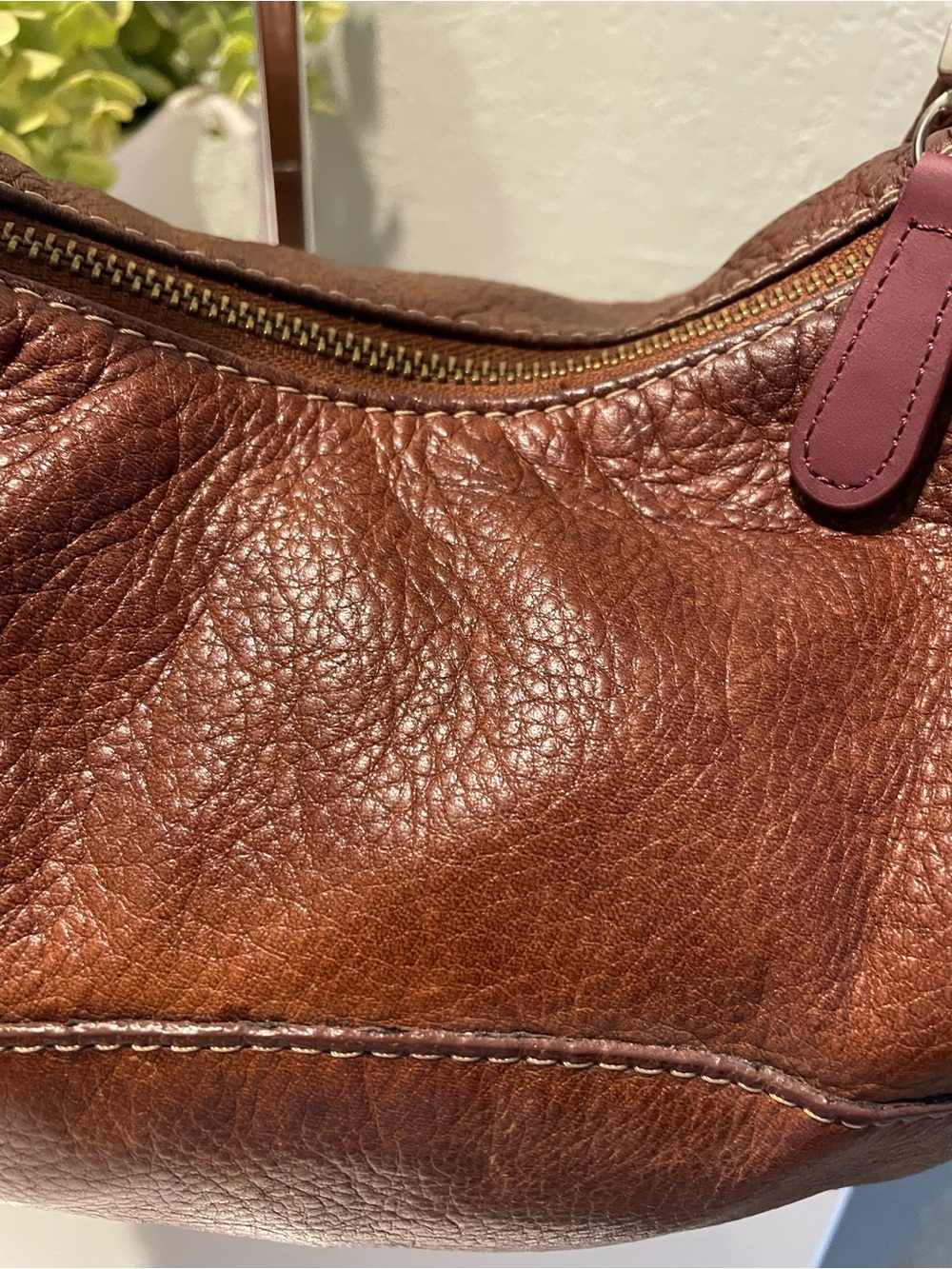 Etienne Aigner Vintage Leather Shoulder Bag - Picture 4 of 15